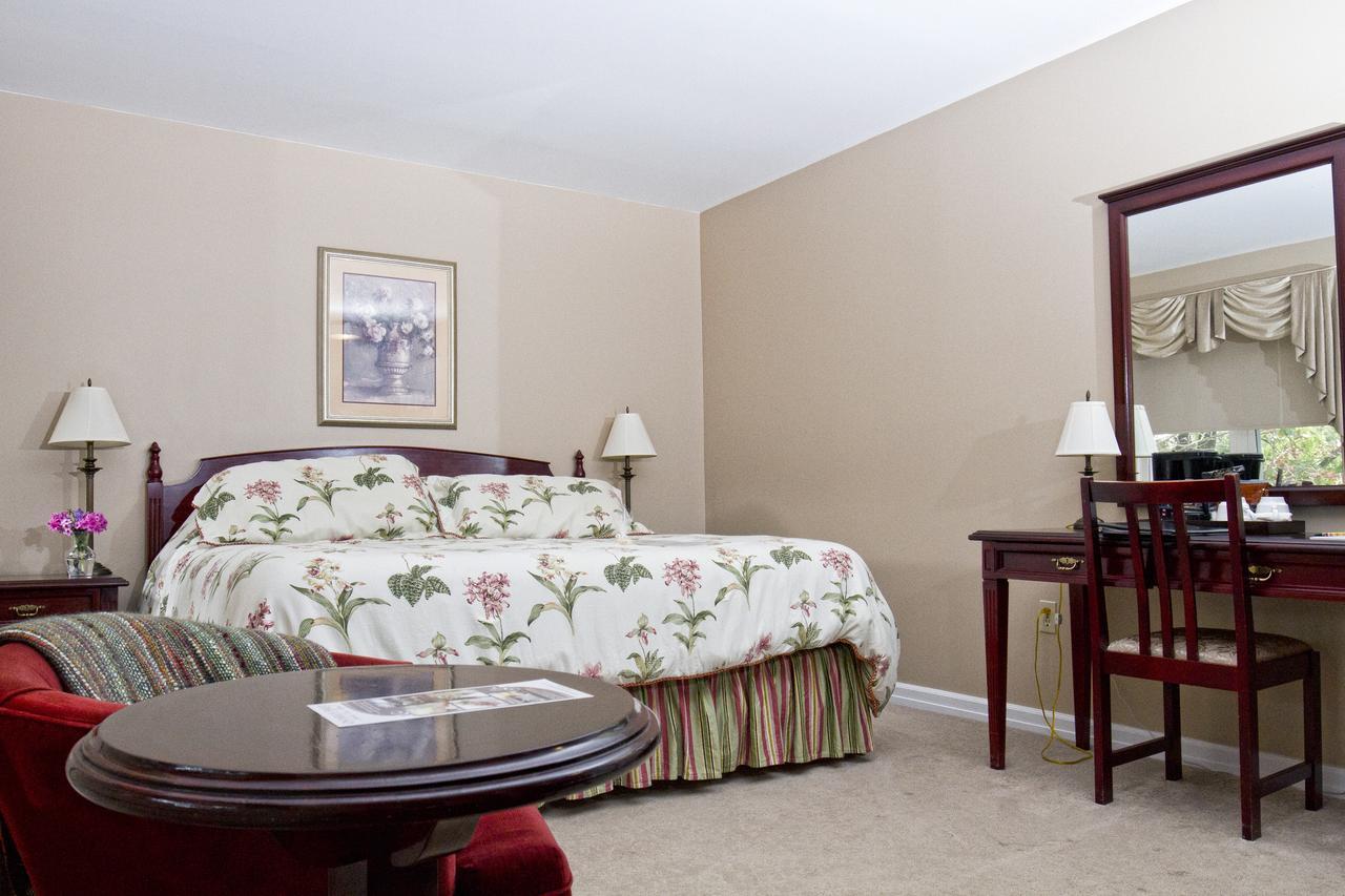 Westover Inn Saint Marys ภายนอก รูปภาพ